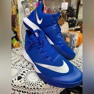 Nike Zoom Shift size 18‎